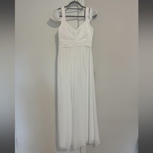 Lulu’s bridal gown